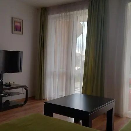 Studio Green House In Chateau 1 אהלוי